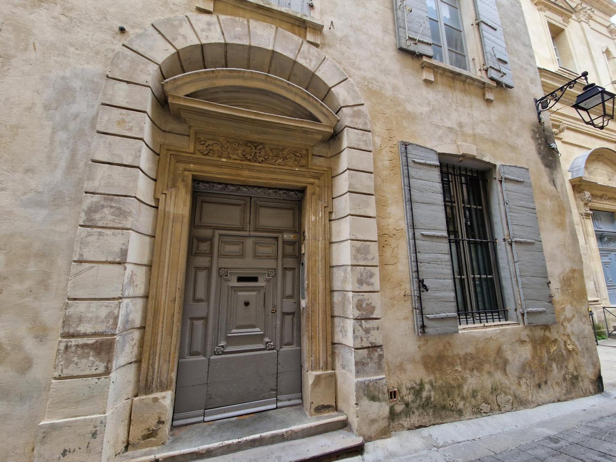 A Deux Pas De La Place Du Forum Apartment *